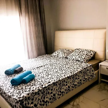 Milto Central Apartment